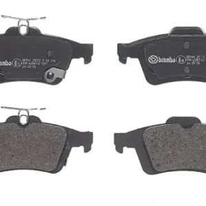 Łatwy zwrot Klocki hamulcowe BREMBO P24216 1936698 FORD FOCUS III  16- tył